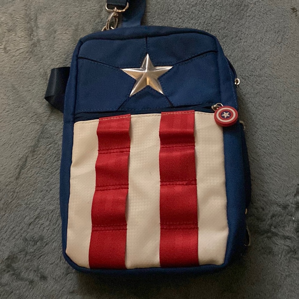 Disney/ Marvel Captain America crossbody bag